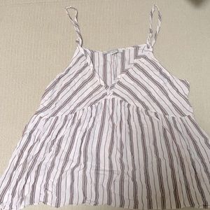 American Eagle flowy top